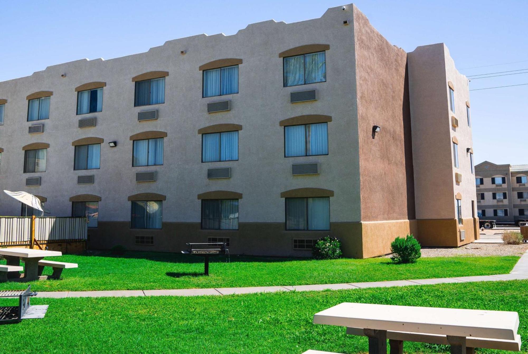 Super 8 By Wyndham Yuma Exterior foto
