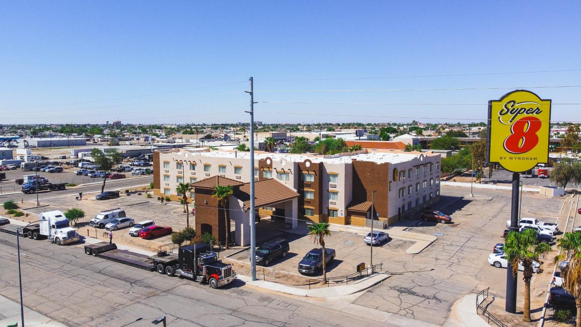 Super 8 By Wyndham Yuma Hotel Exterior foto